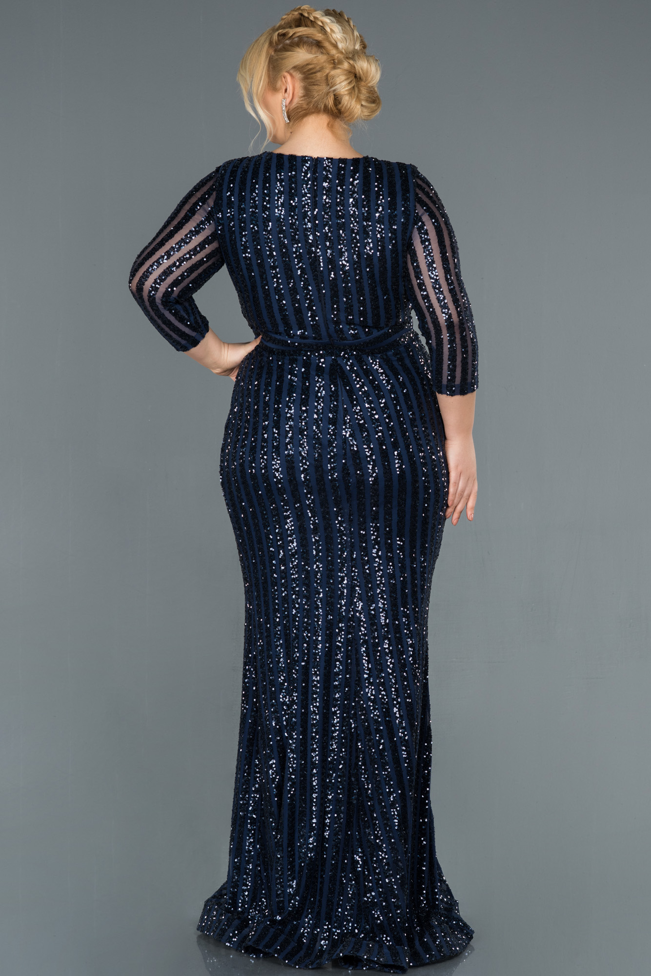 Robe De Soir E En Velours Longue Noir Abu Abiyefon