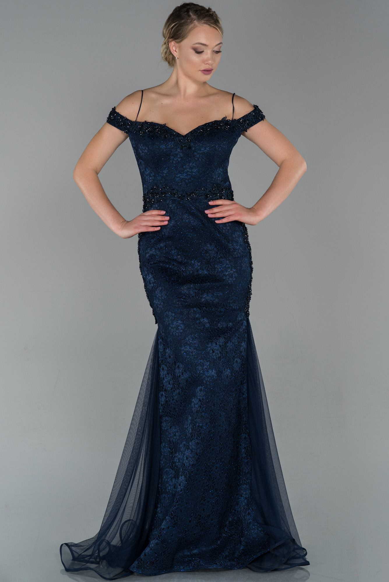 Robe dentelle longue femme bleu royal élégante cérémonie et soirée chic