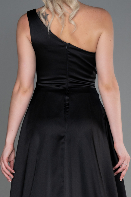 Robe de Soirée Longue Satin Noir ABU2933