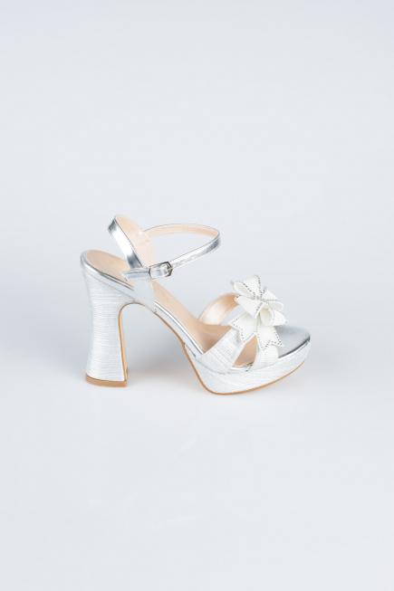 Chaussure Coupe Au Laser Argent MJL2331