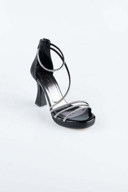 Chaussure Coupe Au Laser Noir MJ5154