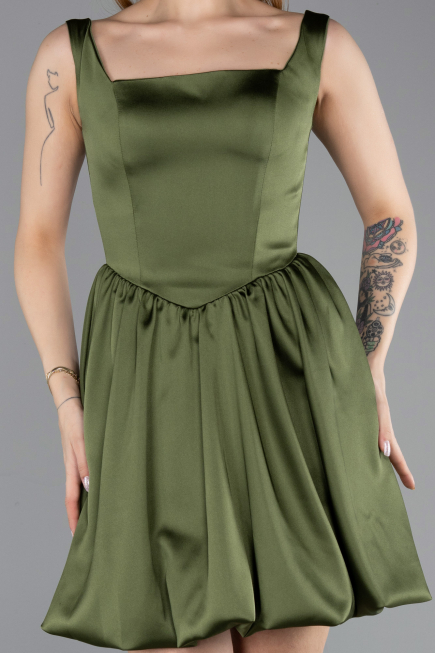 Tenue de Soirée Courte Satin Kaki ABK2529