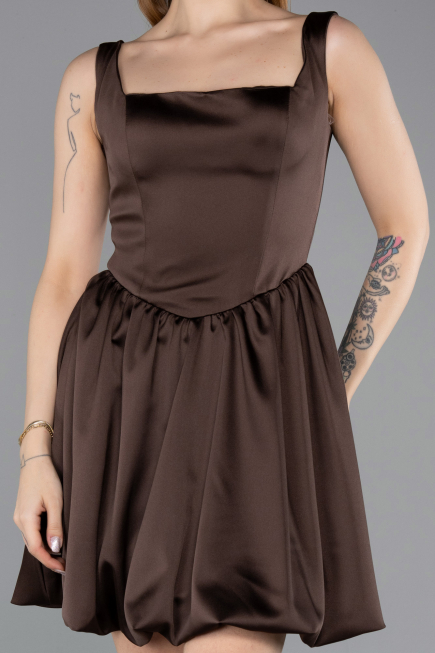 Tenue de Soirée Courte Satin Brun ABK2529