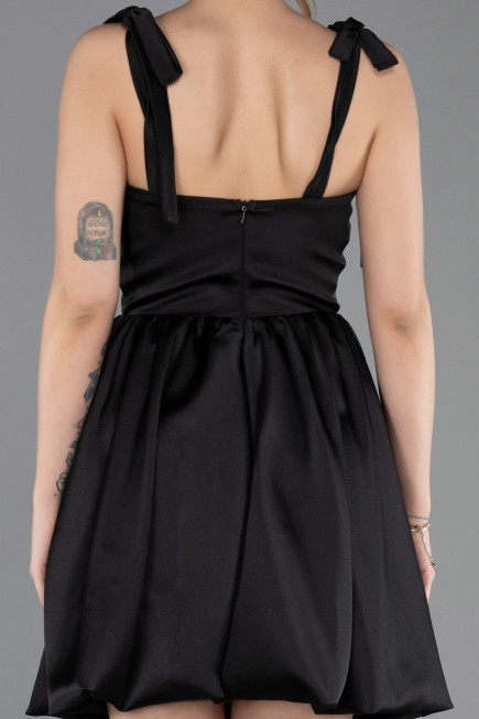 Robe de Soirée Courte Satin Noir ABK2536
