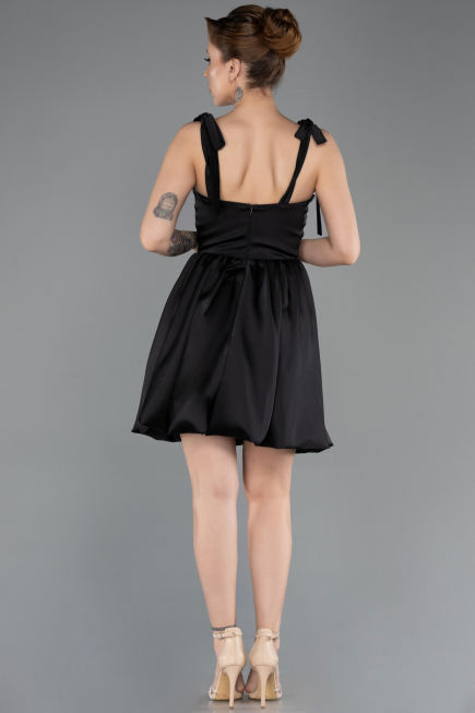 Robe de Soirée Courte Satin Noir ABK2536