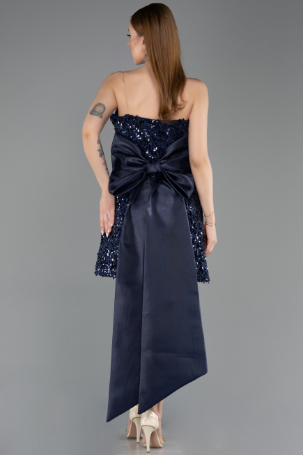 Robe de Cérémonie Courte Squameuse Bleu Marine ABK2556