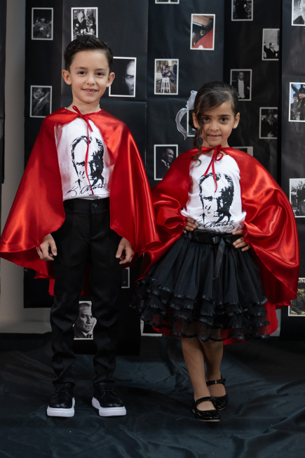 Cape Fille Rouge KT100