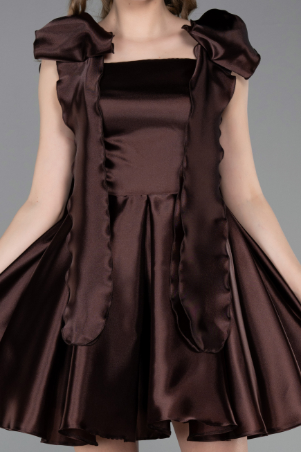 Robe de Cérémonie Courte Satin Brun ABK2607