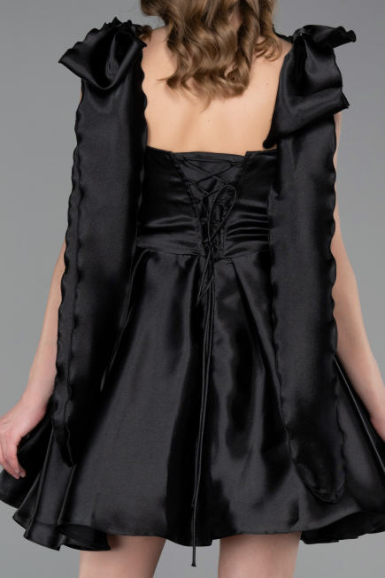 Robe de Cérémonie Courte Satin Noir ABK2607