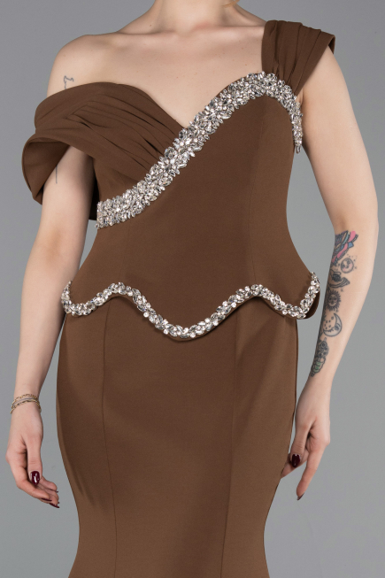 Robe Queue de Poisson Longue Brun ABU6046