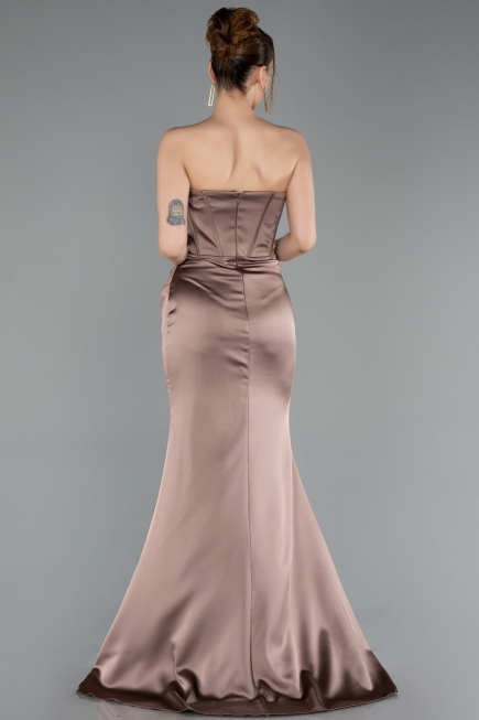 Robe Queue de Poisson Longue Satin Cappuccino ABU6109